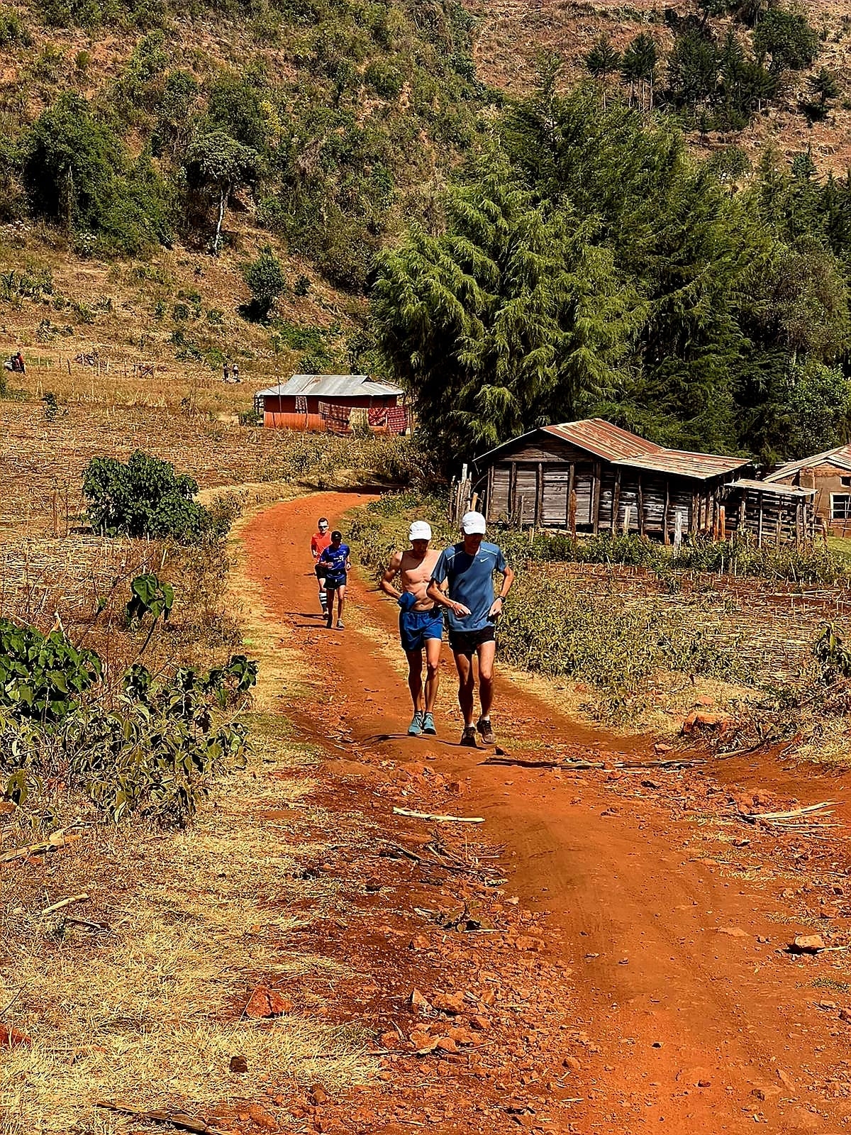 KenyanRUN.com obozy biegowe dla amatorów Iten